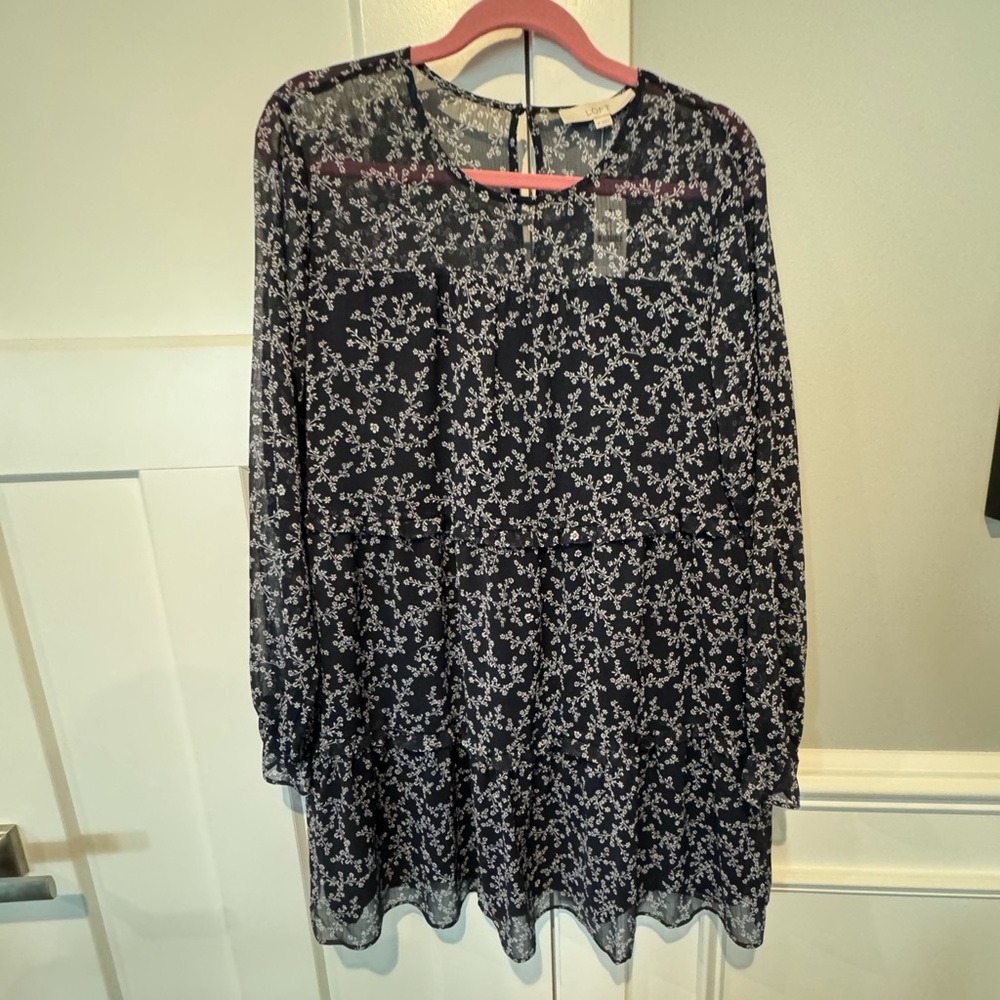 Loft- navy & white chiffon dress